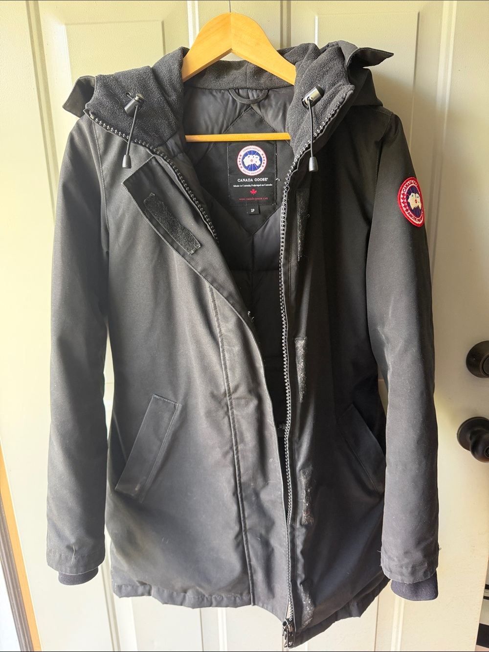 Canada Goose Black Women’s Victoria Parka Jacket